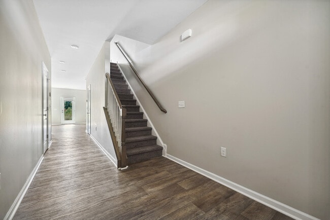 Photo - 171 Liam St