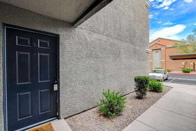 Photo - Chic & Convenient: Your Ground-Level Condo Retreat in Silverado Ranch Unit 1172