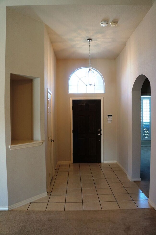 2756 Red Wolf Dr