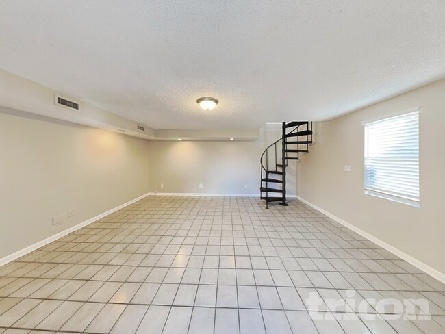Photo - 2814 Cedaridge Dr