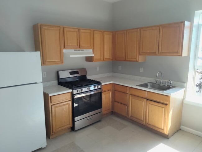 Photo - 588-612-612 E Main St Unit 590c