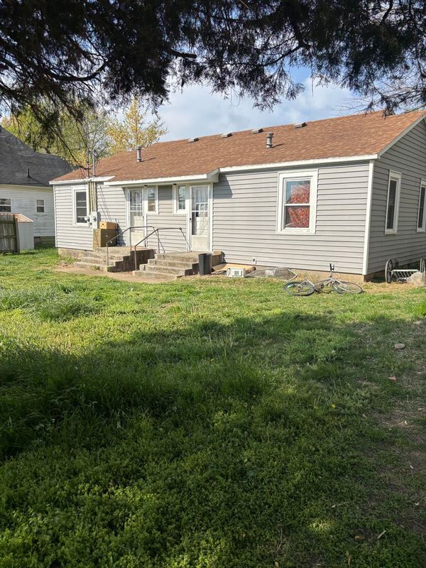 Photo - 305-305 8th St Unit 303