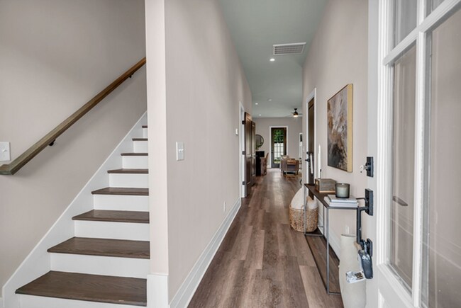 Photo - 1084 Noble Lp