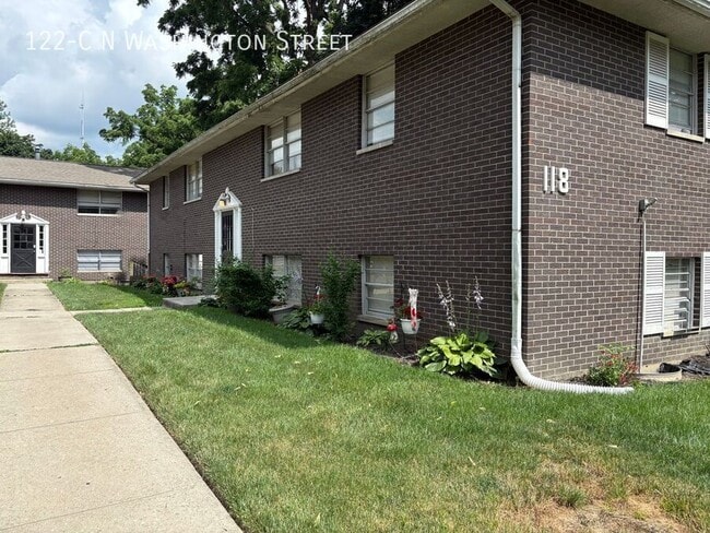 Photo - 122-C S Washington St