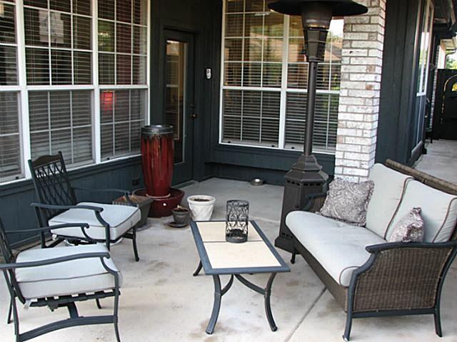 Photo - 5905 Longo Dr