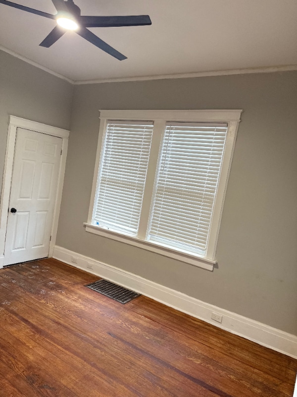 Photo - 1629 Netherwood Ave