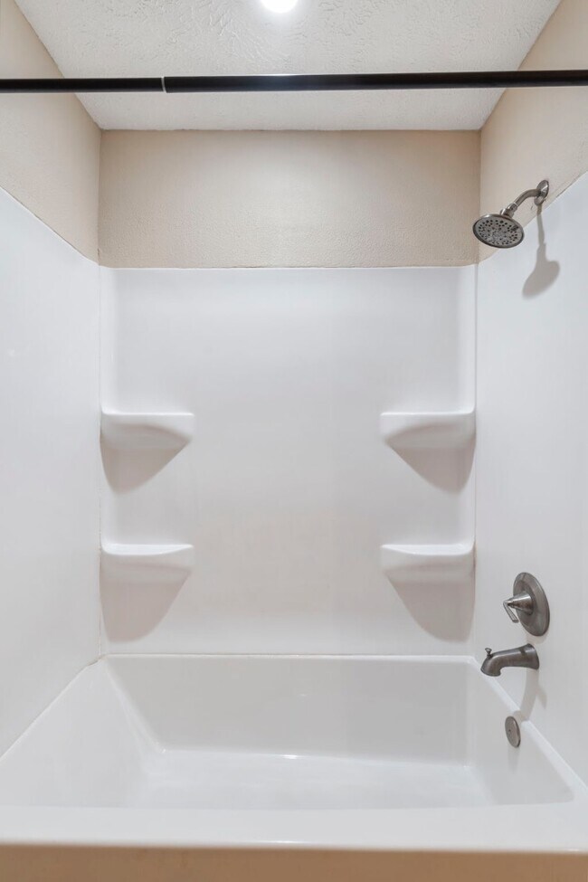 Photo - 1324 N Forest Ave