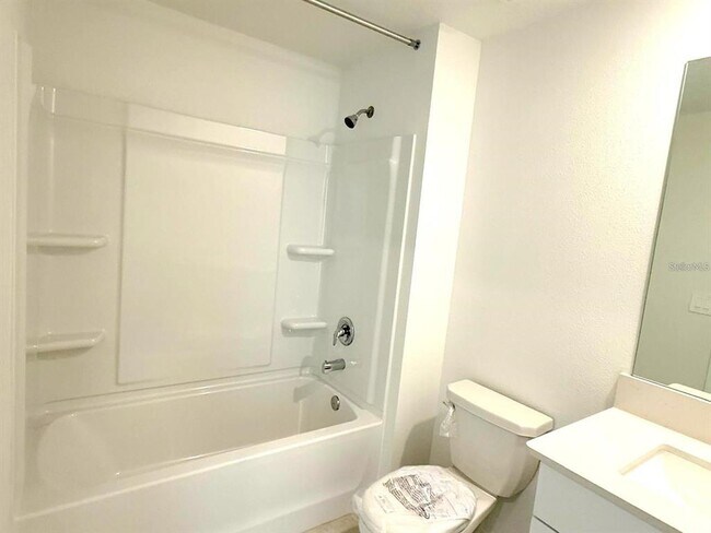 Photo - 10171 Trumpet Honeysuckle Wy