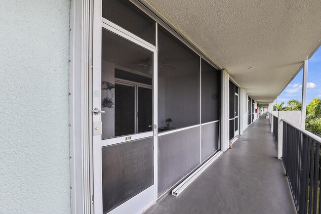 Photo - 109 Paradise Harbour Blvd Unit 514