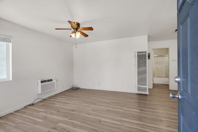 Photo - 4067 Vineyard Ave