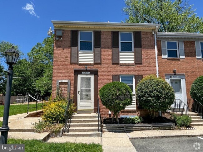 Building Photo - 12824 Epping Terrace Rental