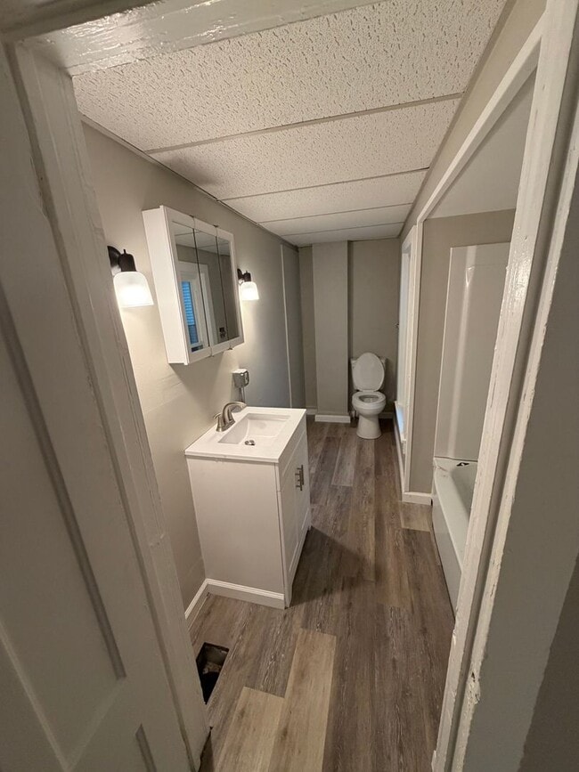 358 S 6th St Unit 1