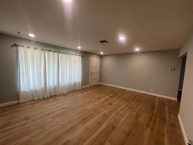 Photo - 11737 Inverness Cir