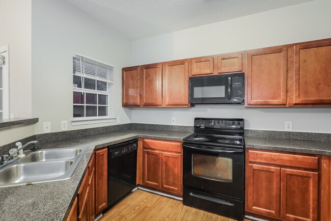 Photo - 2294 Coach Way