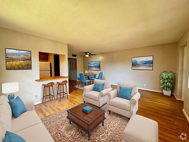 Building Photo - 92 Canterbury D Rental