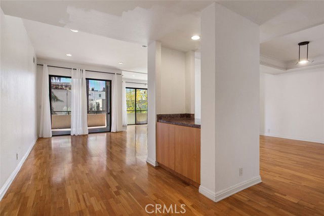 Photo - 1880 Veteran Ave