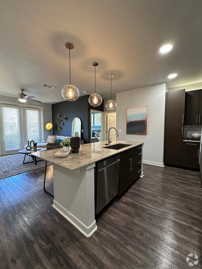 Building Photo - 2601 Live Oak St Unit 817 Rental
