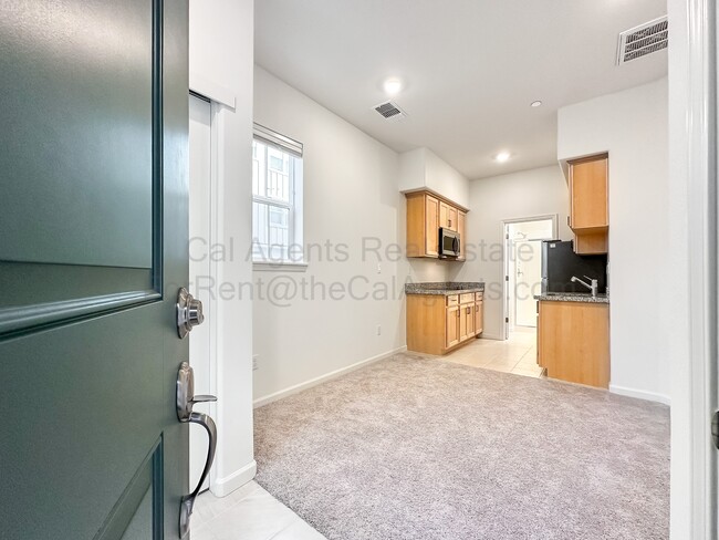 Photo - 3712 Scribe Wy