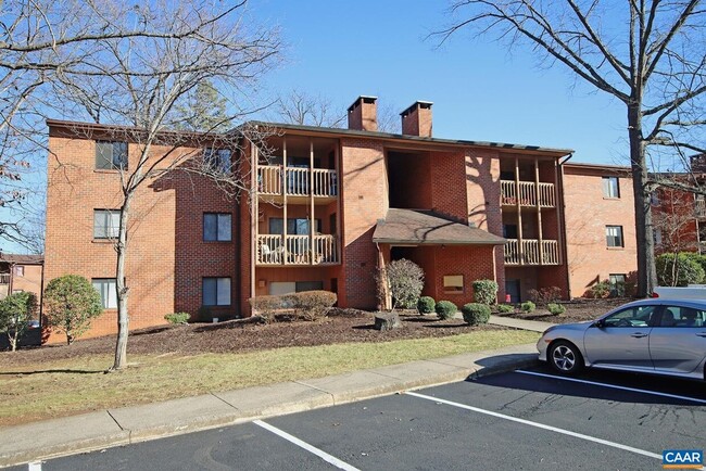 Photo - Turtle Creek Condo for rent- walking distance to Stonefield Shopping & enjoy the pool soon! Unit 5