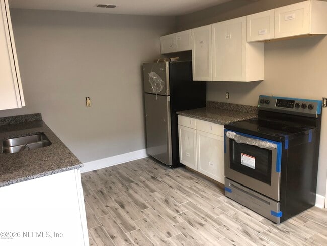 Photo - 925 Phillips St Unidad 3