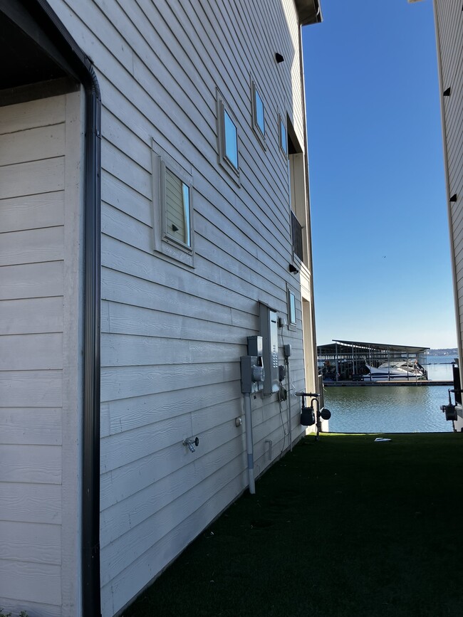 Photo - 1225 Marc Pl