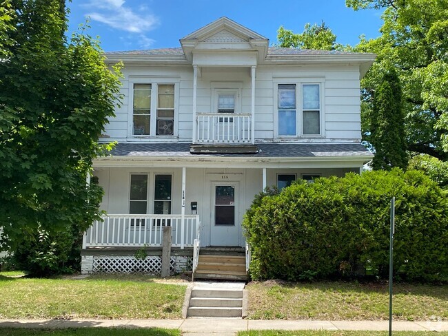 Building Photo - 118 N 2nd Ave Unit Lower Rental