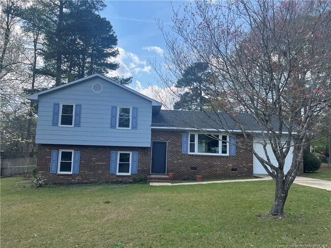 Building Photo - 1215 Patrick Dr