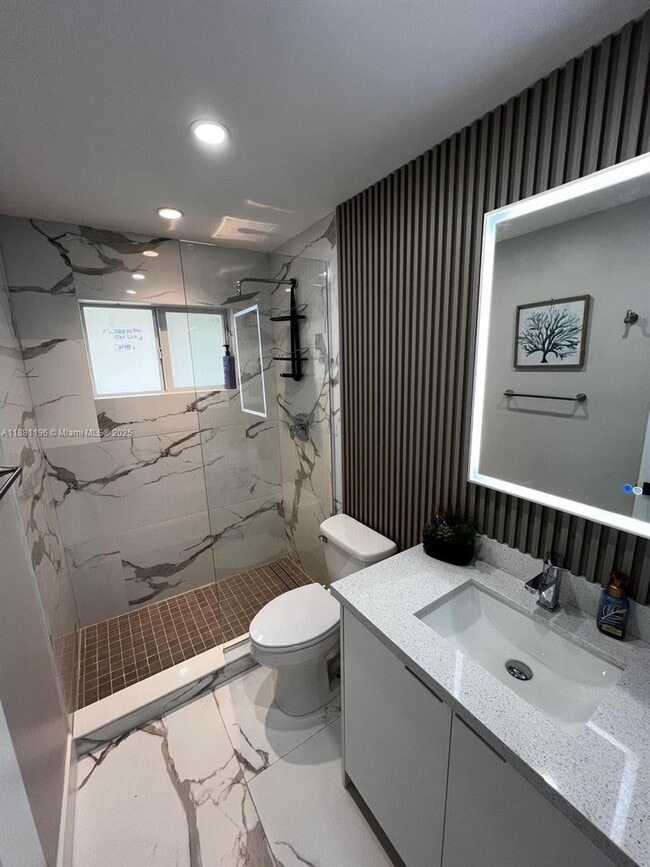 Building Photo - 2 bedroom in Hollywood FL 33021 Rental