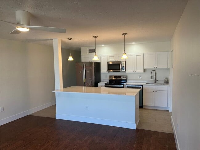 Photo - 240 115th Ave