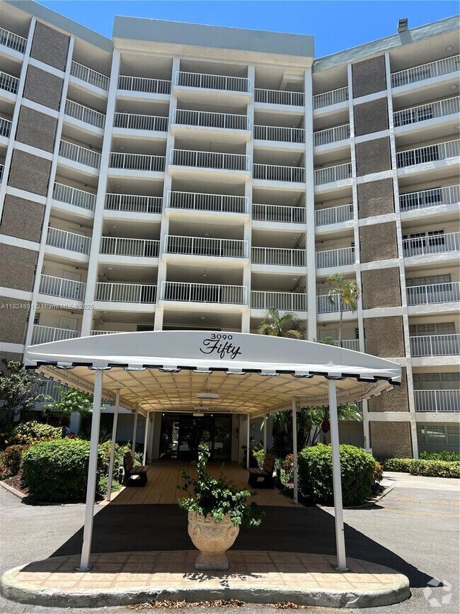 Building Photo - 3090 N Course Dr Unit 311 Rental