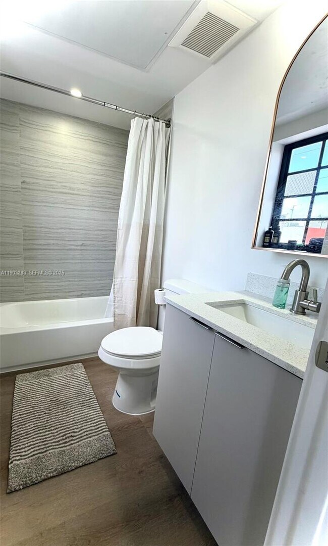 Photo - 1619 Jefferson Ave Unit 0