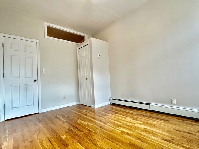 Photo - 386 Manhattan Ave Unit 1