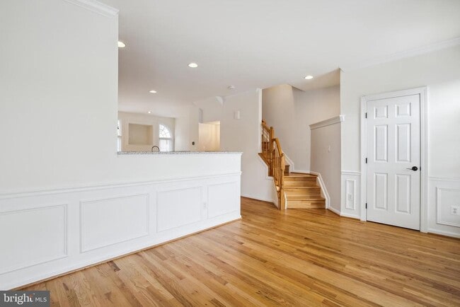 Building Photo - 5502 Sacramento Mews Pl