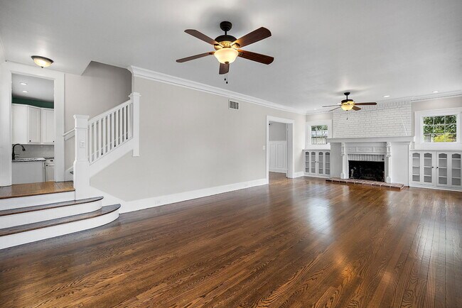 Photo - 134 22nd Ave N