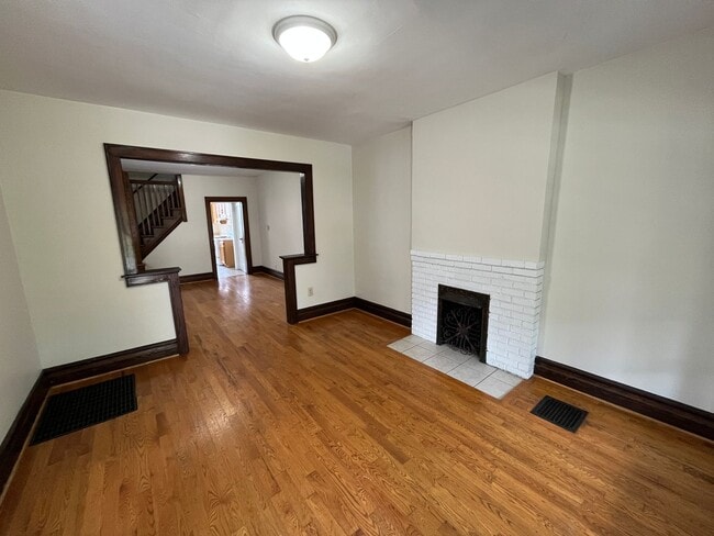 Photo - 431-433 E. Tompkins St. Unit 433