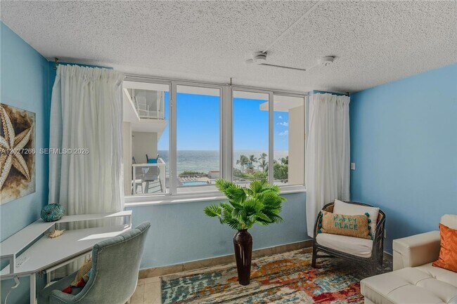 Photo - 19201 Collins Ave Unidad 349