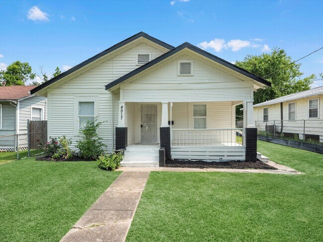 Building Photo - 4517 White Rock St Rental