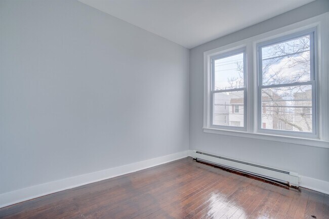 Photo - 678 LIBERTY Ave Unit 2