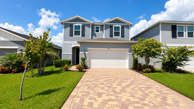Building Photo - Spacious 2 Story Home - 4BR/ 2.5BA/ 2 Car Garage in Parrish