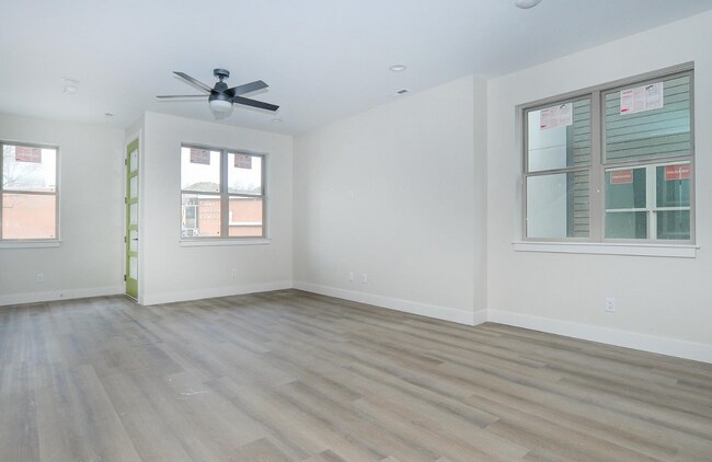 Photo - 105 Park Ave Unidad 1