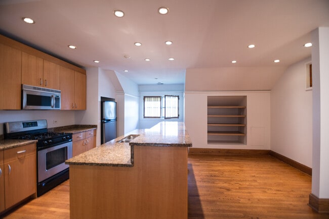 Photo - 2556 N Kimball Ave Unit 1