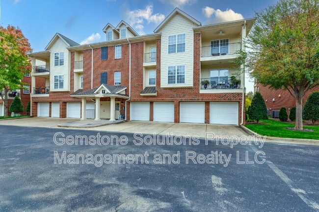 Building Photo - 3201 Aspen Grove Dr Unit F9