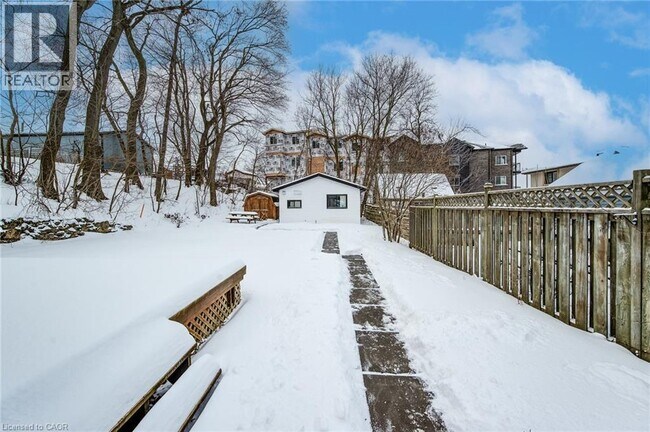 Photo - 10 Weaver St