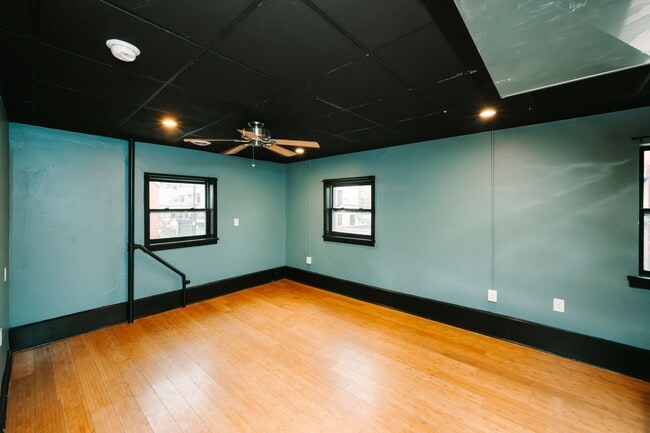 Photo - 922 Western Ave Unit WT 922- 2R