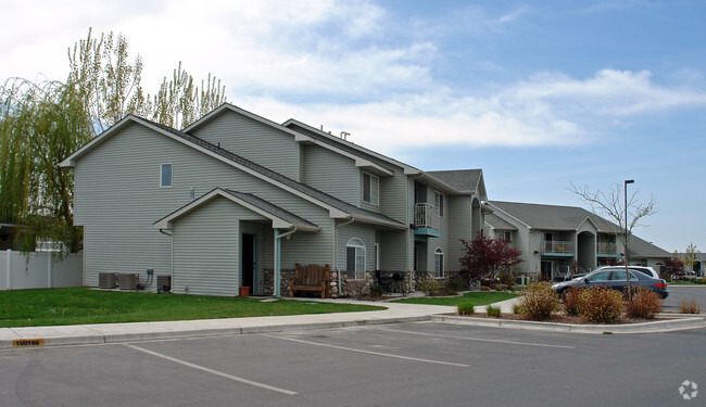 Shannon Glen - Shannon Glen Apartments