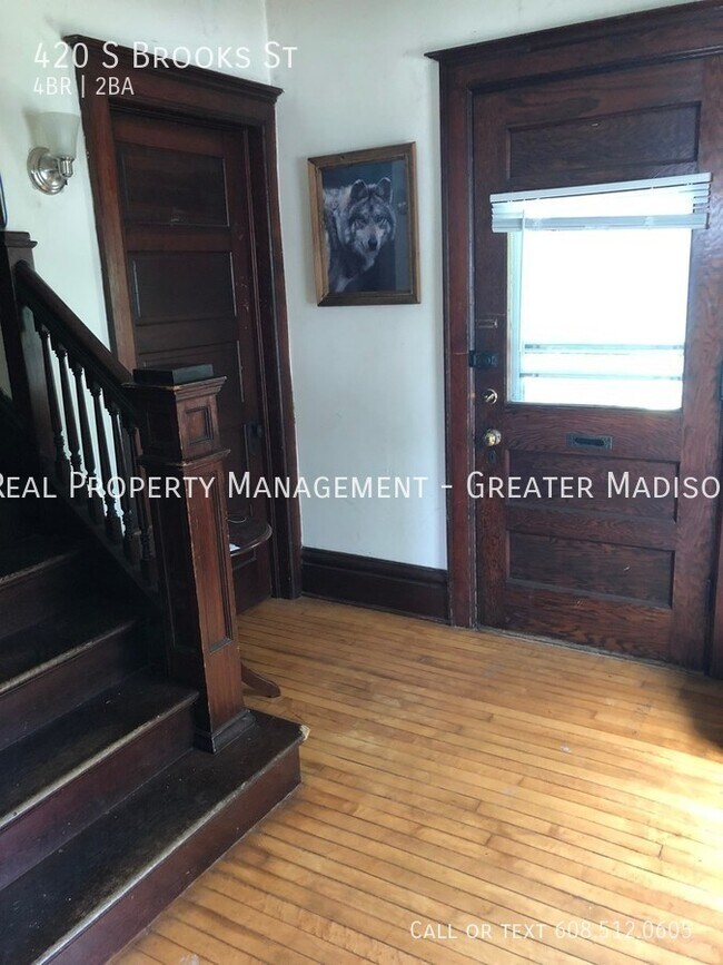 Spacious 4 bedroom house near Camp Randall... House Rental in Madison