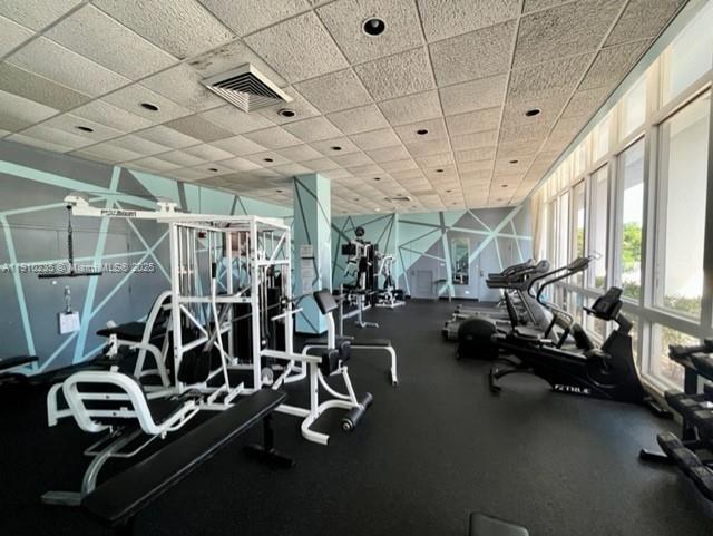 Photo - 7441 Wayne Ave Unidad 2D