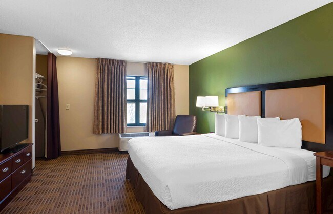 Furnished Studio-Raleigh - Cary - Regency Parkway South