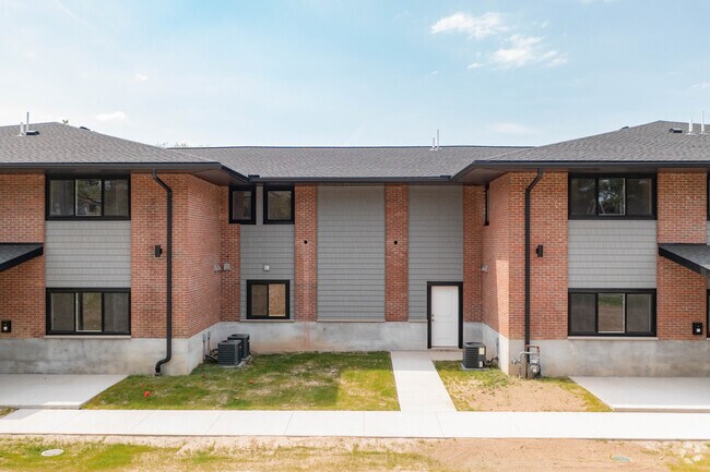 Photo - Redcliffe on Winton