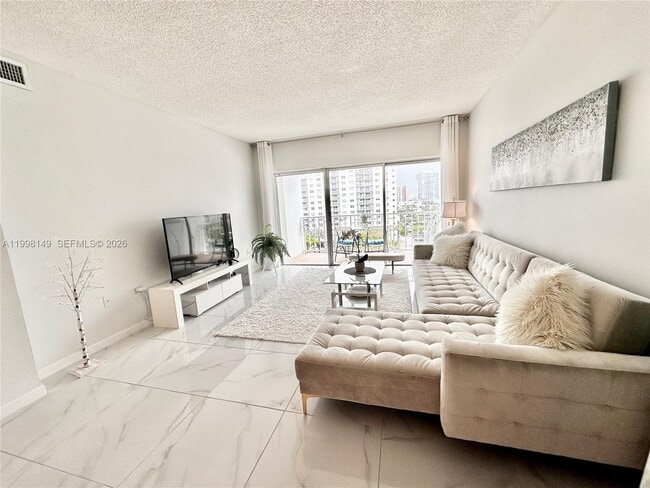 Photo - 500 Bayview Dr Unit 717